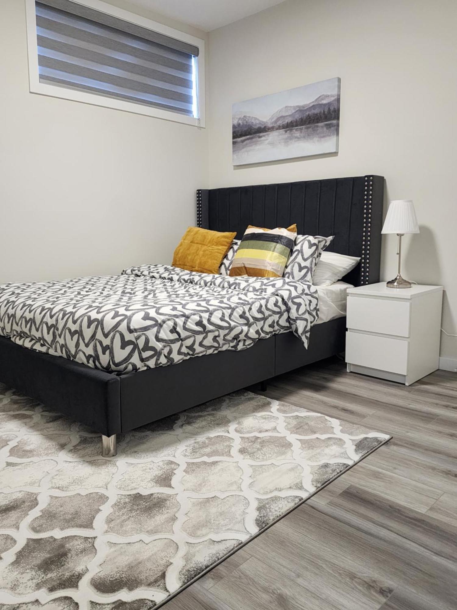 Trendy 2-Bed Oasis Awaits! Apartment Calgary Luaran gambar